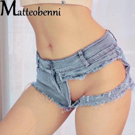 Shorts with lowered waist