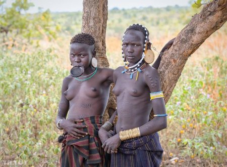 Khamer Ethiopia Nude