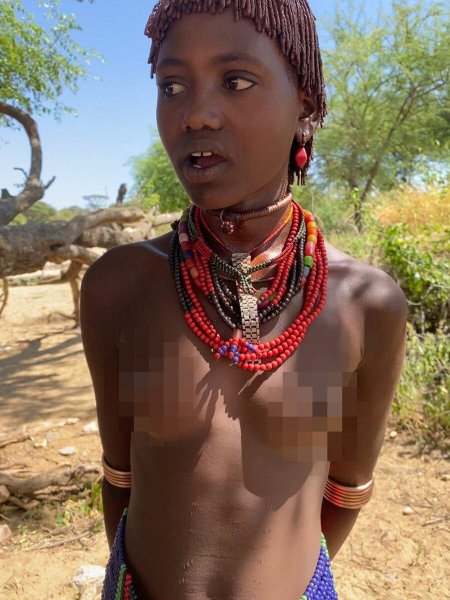 Naked African girls