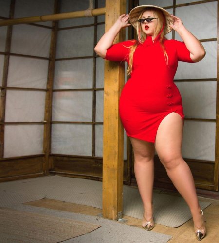 Plus Size Model Catalina Gorsky
