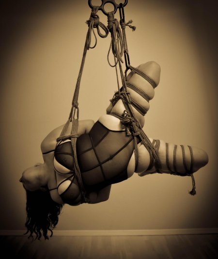 Fweight naked women of shibari