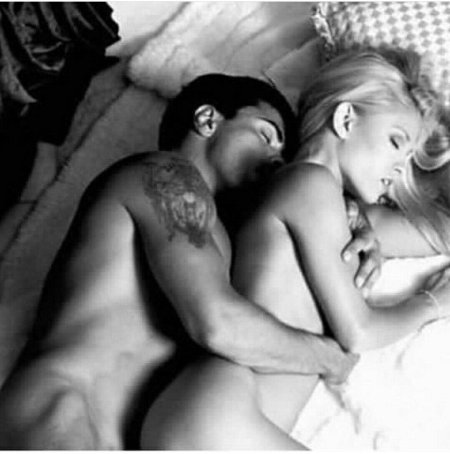 Eroticly hugs in bed
