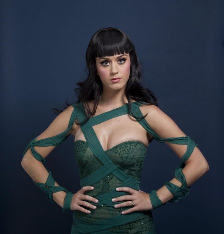 Naked singer Katy Perry
