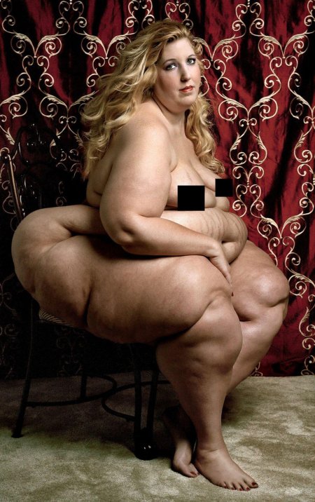 Very thick naked women
