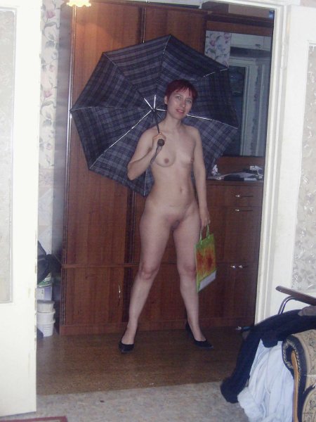 Naked wife in the apartment Private
