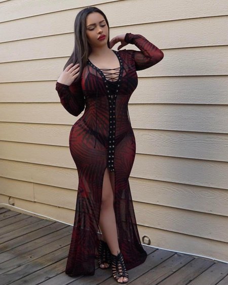 Fiorella Zelaiya Latex