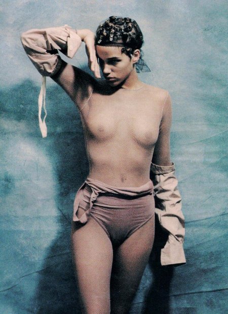 Actress Emma Sickle Naked