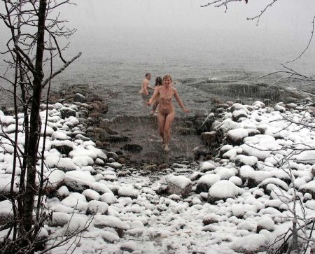 Winter bathing Nagishha