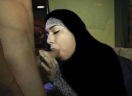 Naked Muslims in Prange