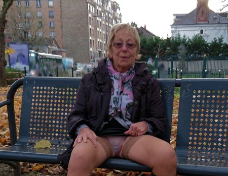 Old women without Trusov