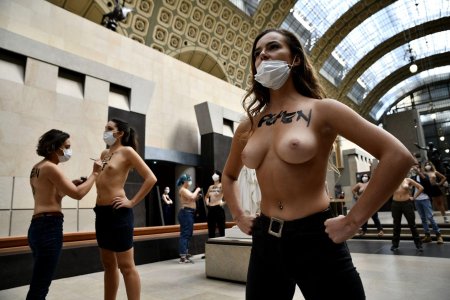 Activists Sepaled Naked