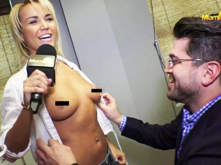 Naked journalists