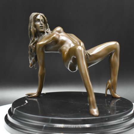 Figurines of naked women