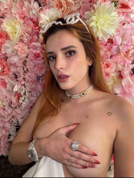 Bella Thorne Onlyfans Tits