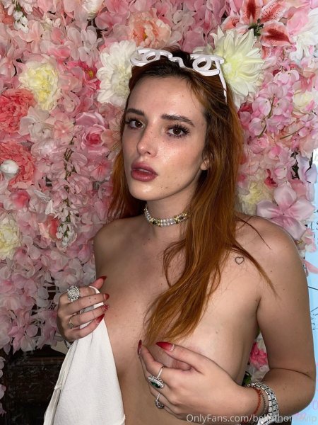 Bella Thorne drain online