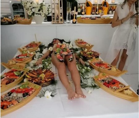Restaurant Nyotaimori Japan