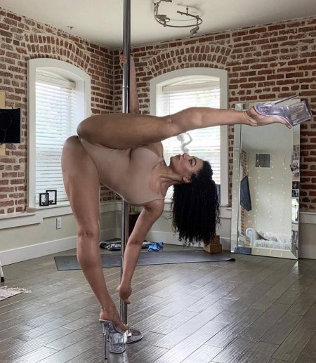 Naked flexible gymnasts