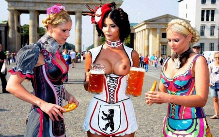 Mikaela Shefer Oktoberfest