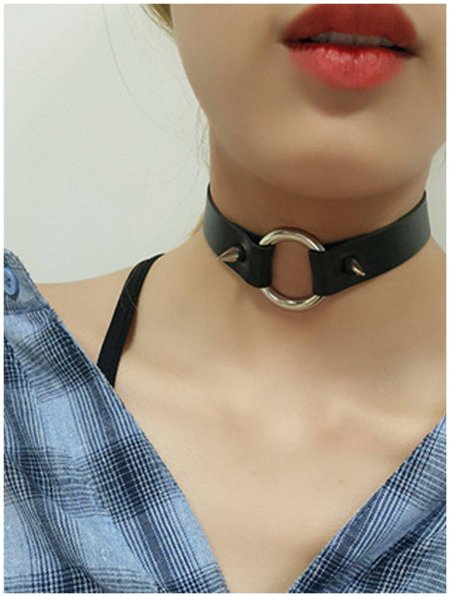Chocker collar cumslut