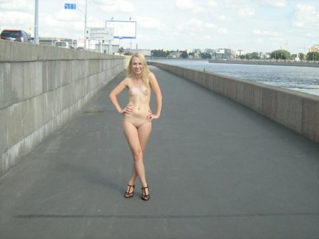 Girls without panties in the city