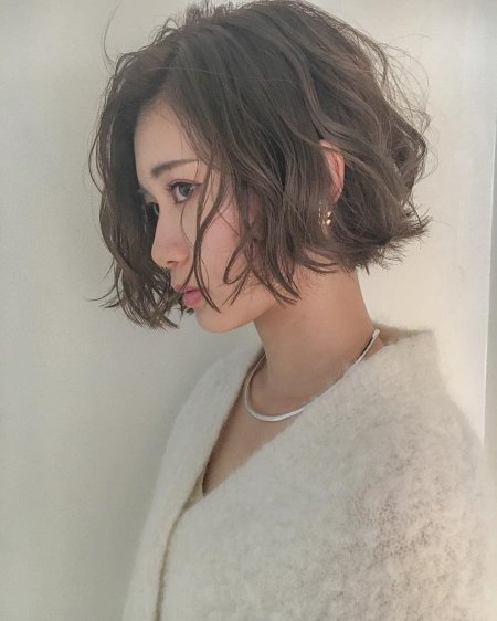 Korea Bob Haircut for wavy Hair