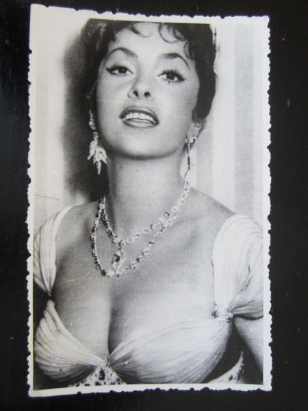 Gina Loren