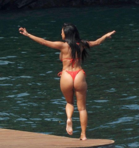 Nicole Scherzinger in Bikini 2021