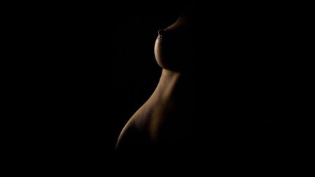 Erotic screensavers on the desktop