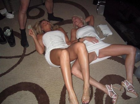 Private naked party