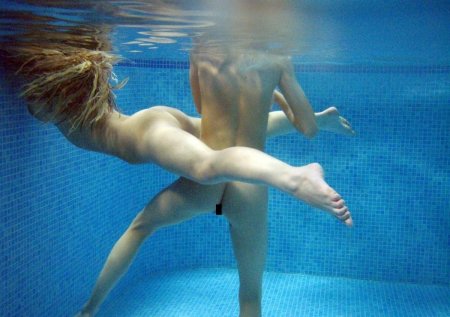Naked synchronizers in the pool