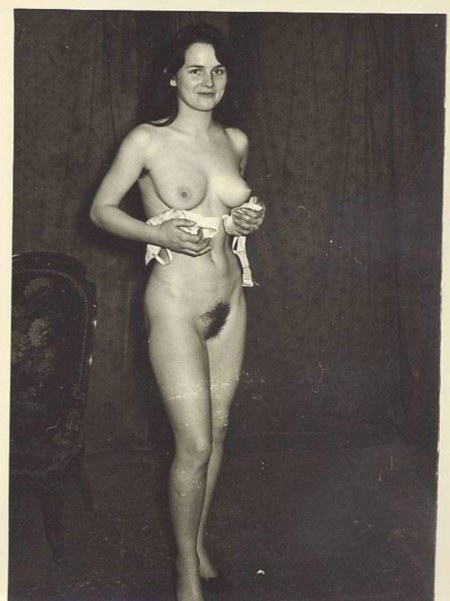 Naked Soviet women