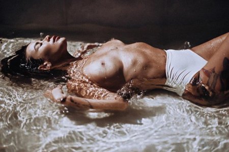 Aiza Dolmatova photo nude