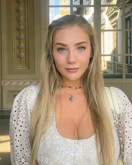 Bethany Lily