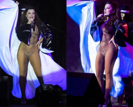 Miles Cyrus without panties on stage