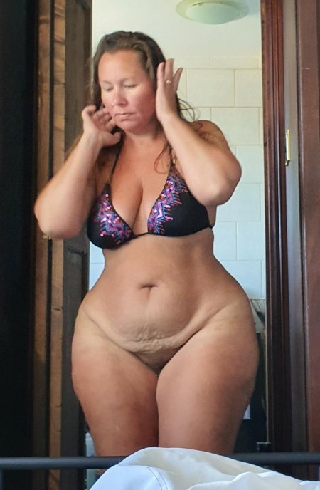 Mommies with wide hips
