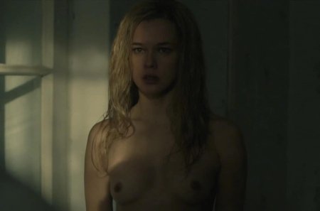 Actress Katerina Spitz naked