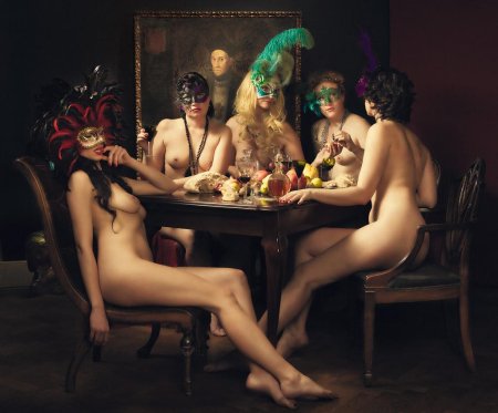 Naked party