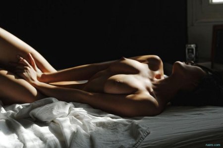 Erotic girls in bed