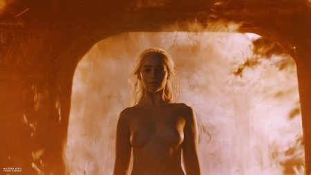 Emilia Clark Nude