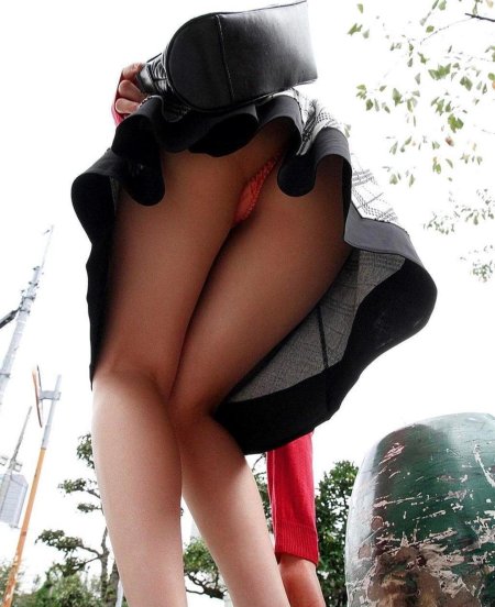 Look for girls under skirts