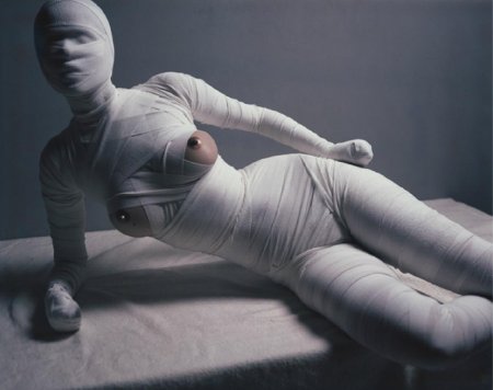 Mumimification of girls with bandages