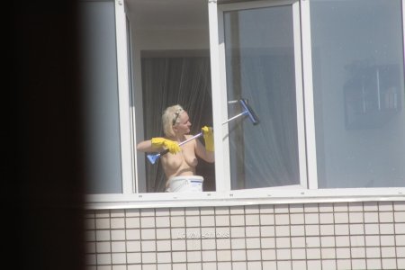 Spread by women in the windows