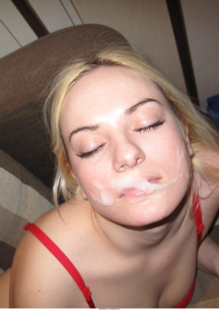 Voluptuous amateur Honey gets a messy facial