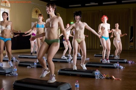 Girls in the school gym nude