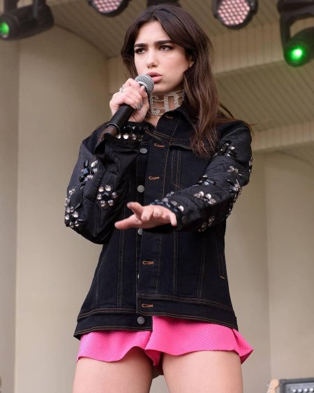 Dua Lipa Lip Pussy