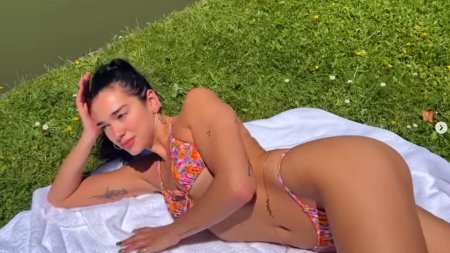 Dua Lipa in Mini