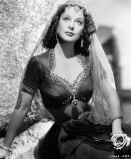Hollywood actress Hedi Lamarr