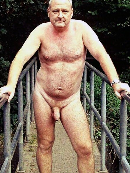 Naked uncles